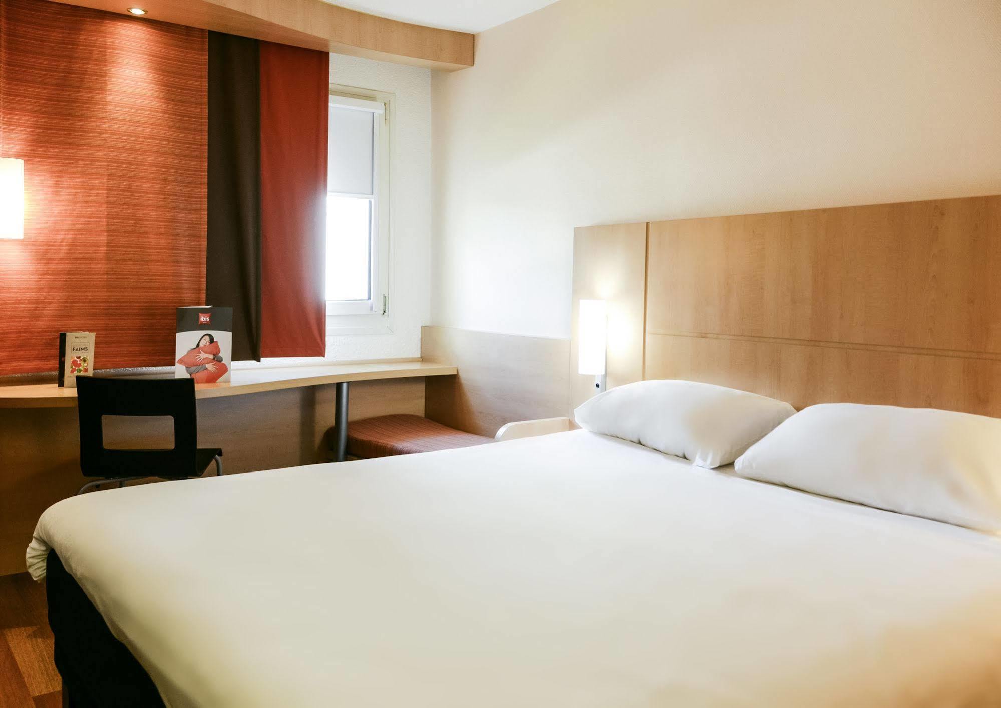 Ibis Baar Zug Экстерьер фото